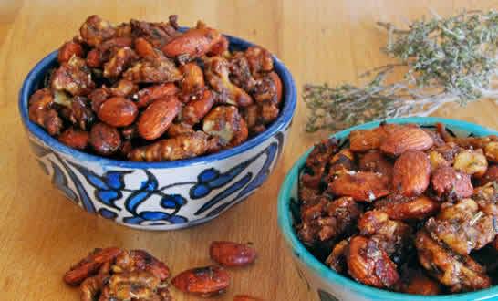 Frutos secos especiados al horno FRUTOS SECOS ESPECIADOS AL HORNO