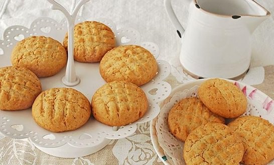 GALLETAS DE AZUCAR MORENO AL AROMA DE AZAHAR Y COCO